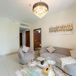 Stand Point Residence By Hogar