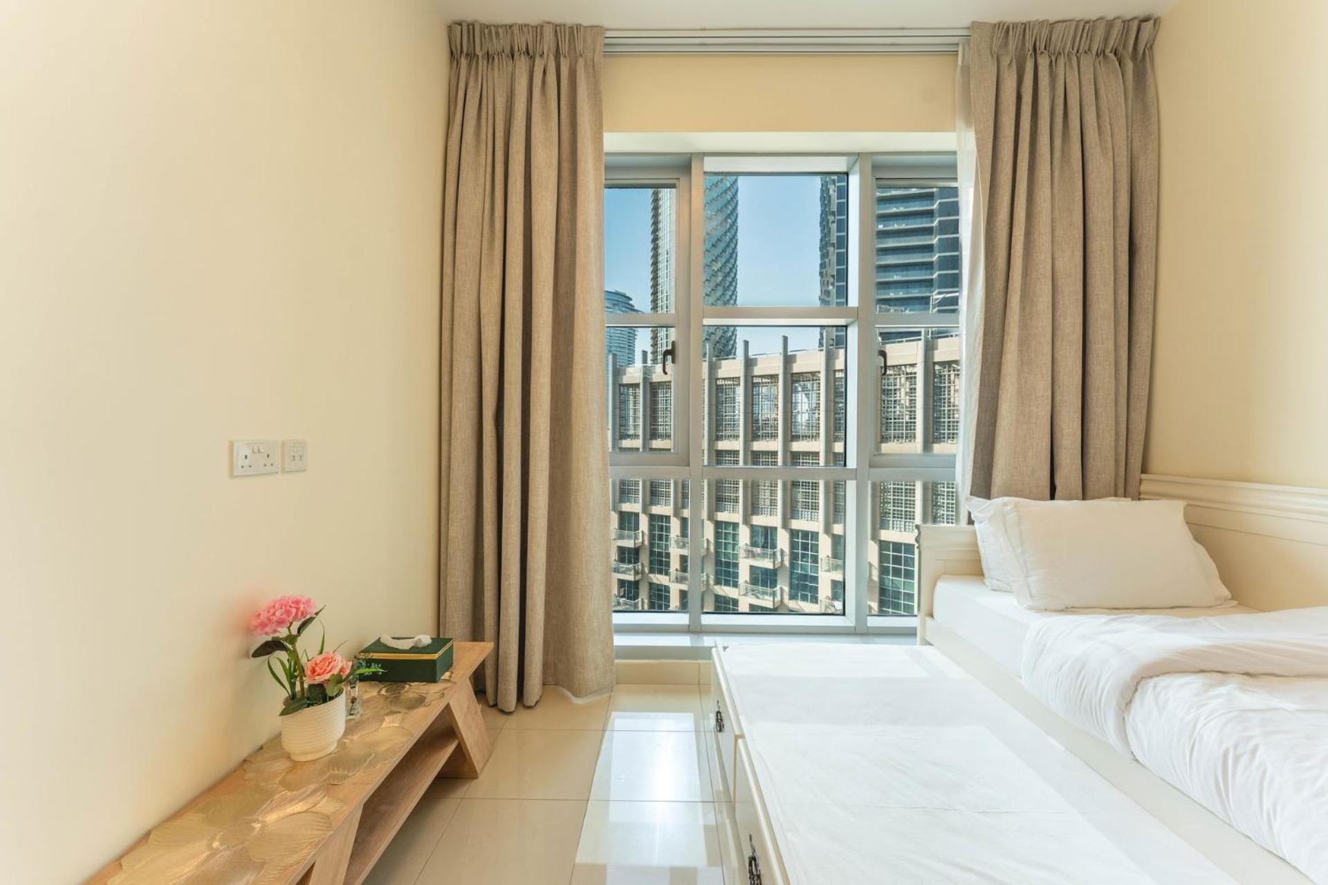 Stand Point By Hogar Apartment Dubai