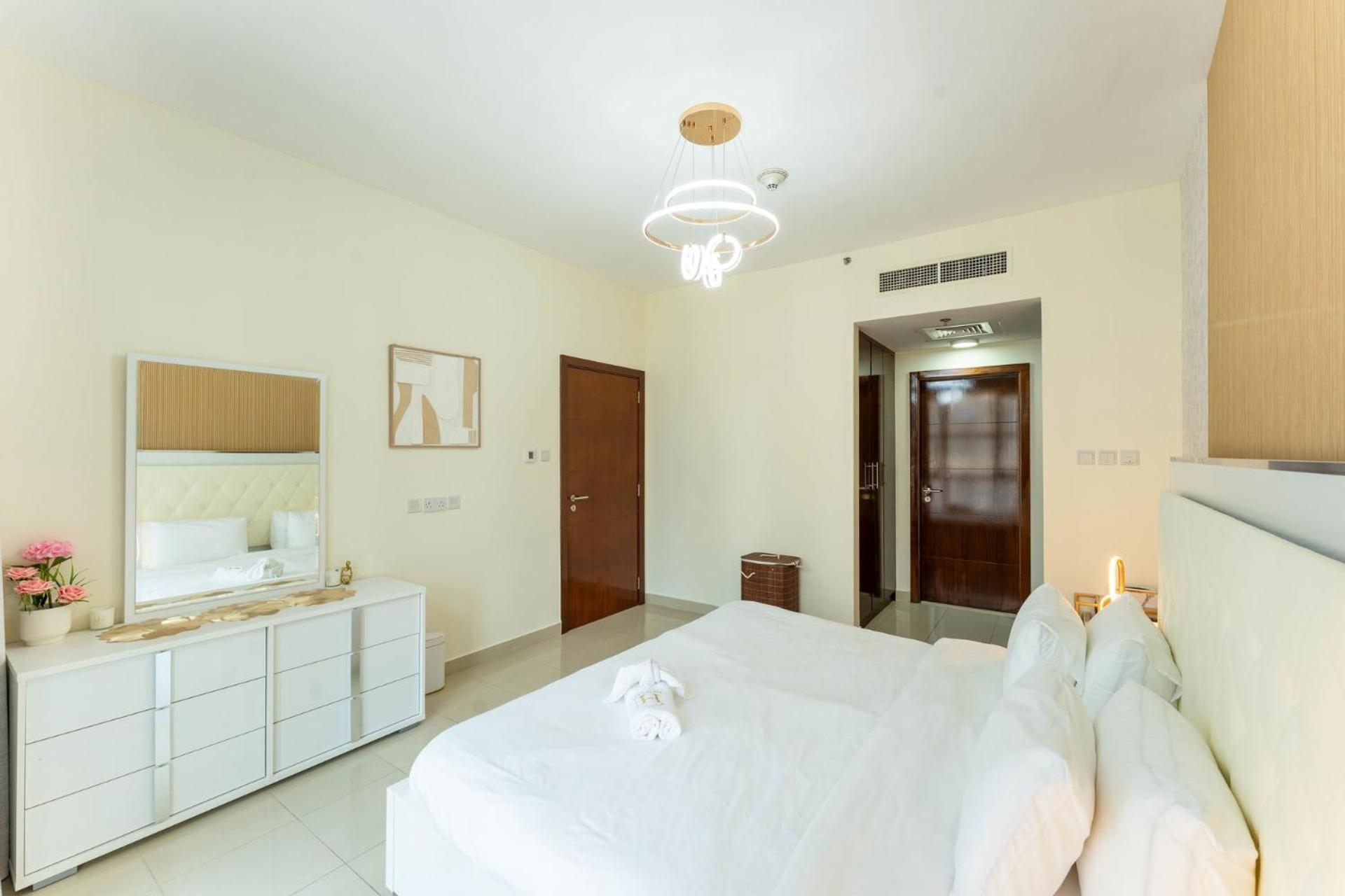 Apartment Stand Point By Hogar Dubai